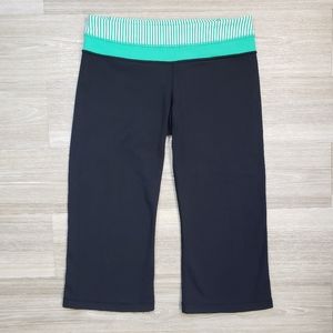 Lululemon Groove Pant Cropped Leggings Black Green